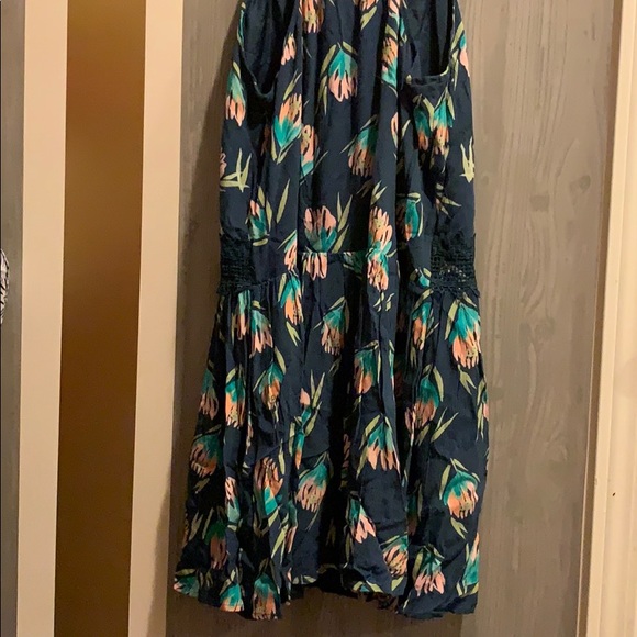 Lauren Conrad size small dress - Picture 4 of 4